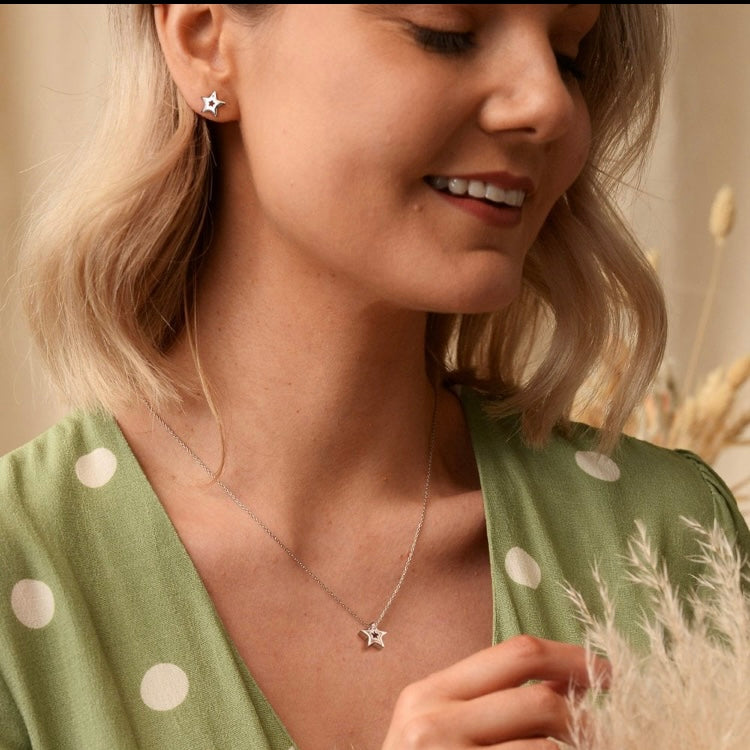 HD Diamond Amulet Star Set