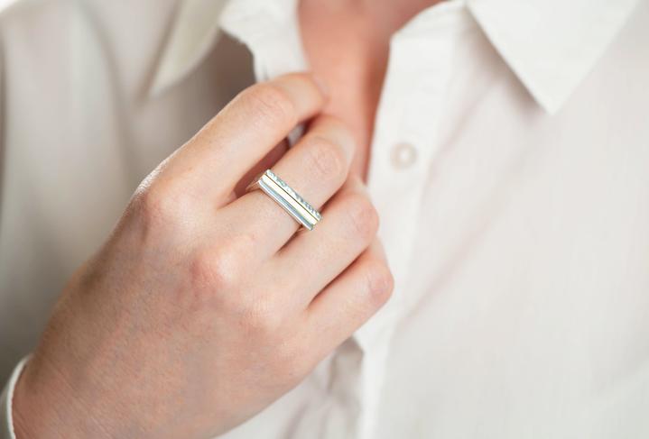 925 Hammered Triple D Shaped Ring image 1